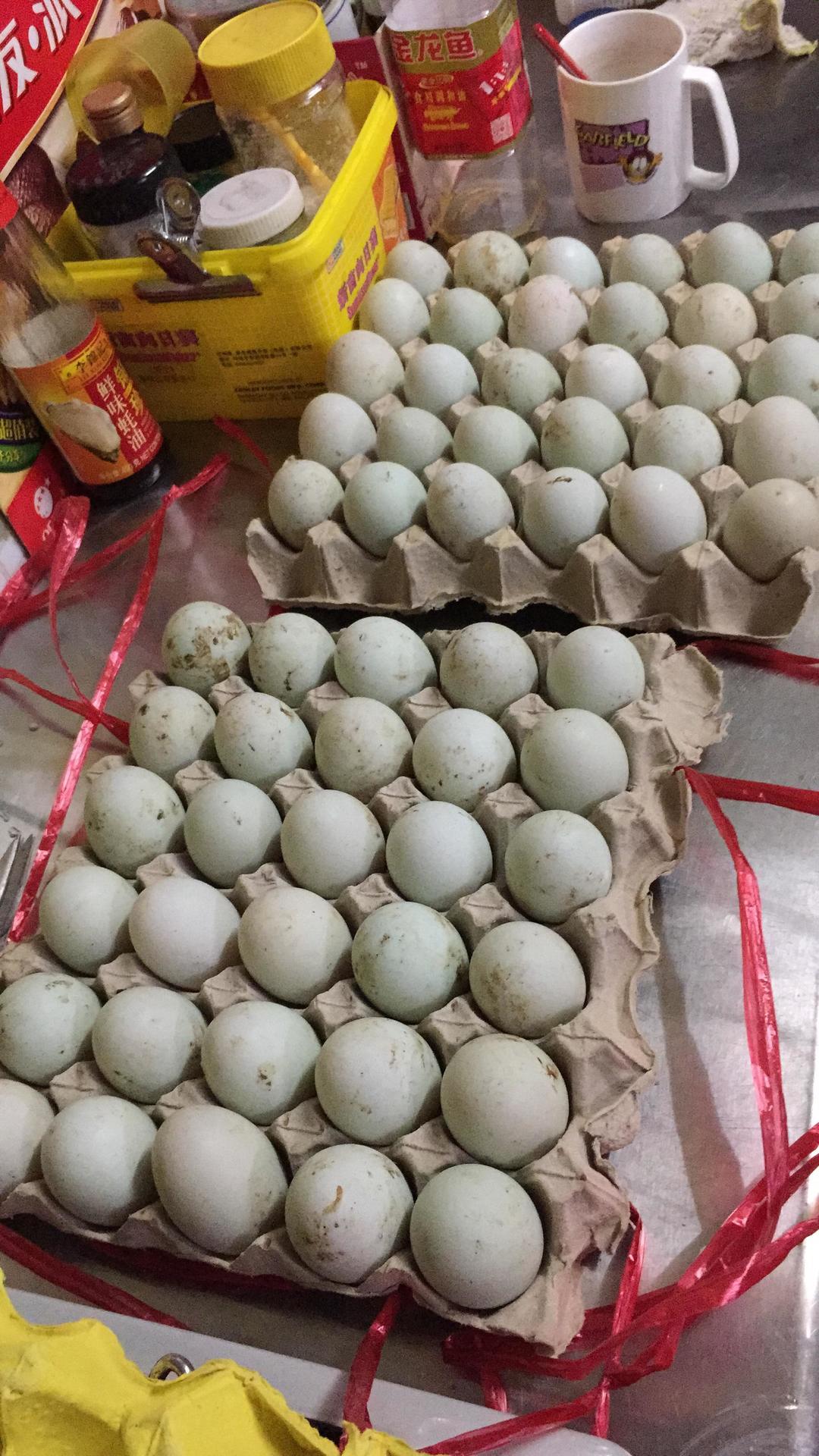 自制咸蛋： 100%出油起沙的咸蛋的做法 步骤1