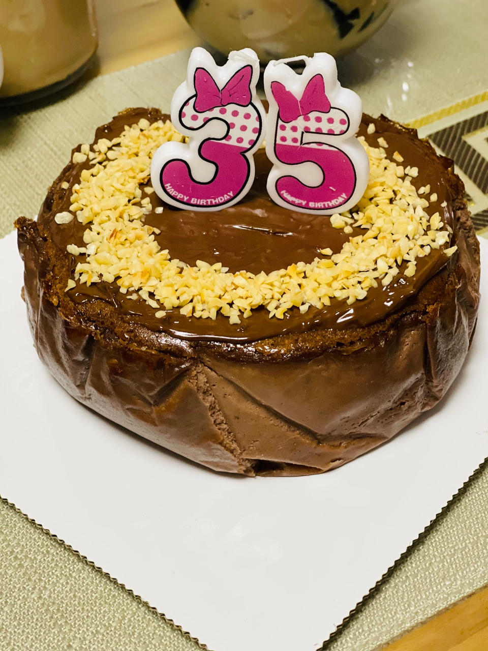 榛果巧克力巴斯克蛋糕