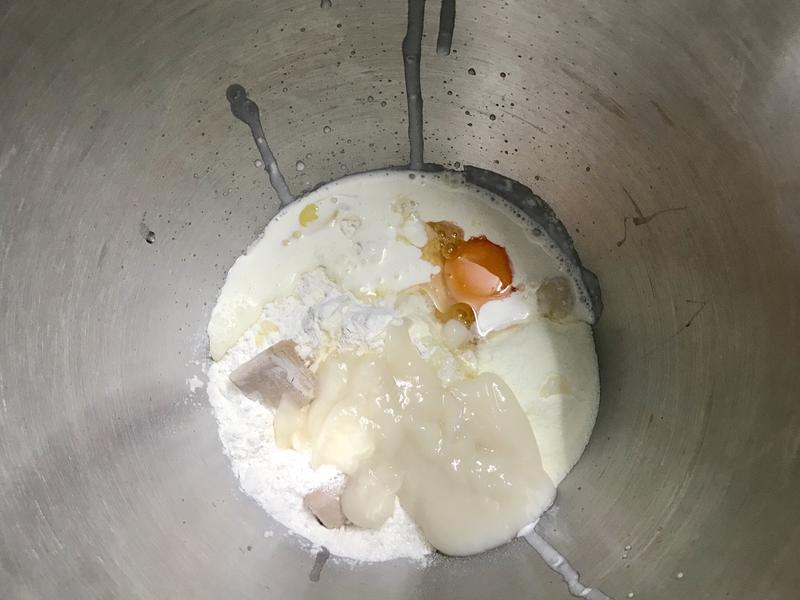 纯奶手撕吐司的做法 步骤1