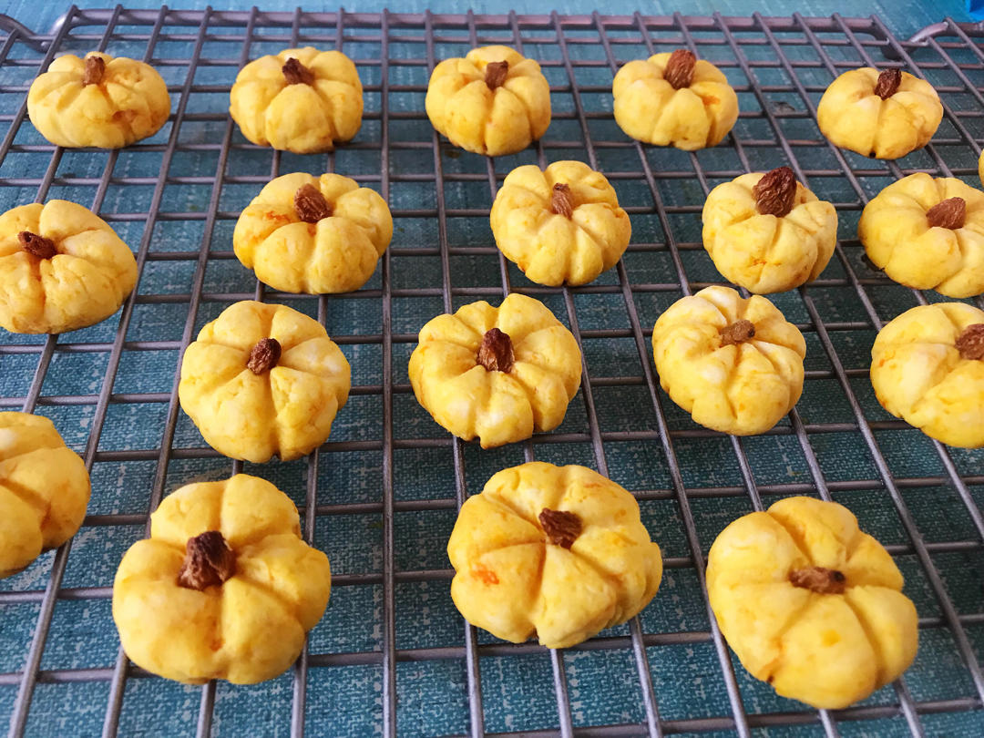 万圣节迷你南瓜饼干