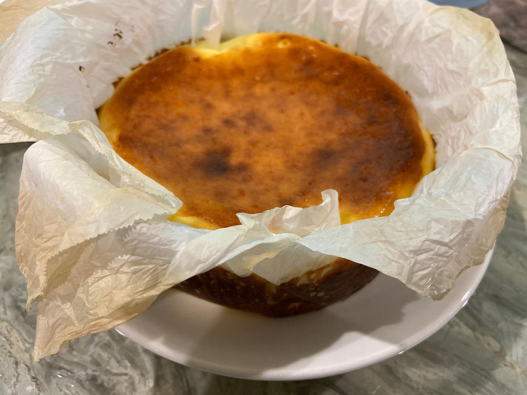 经典巴斯克蛋糕