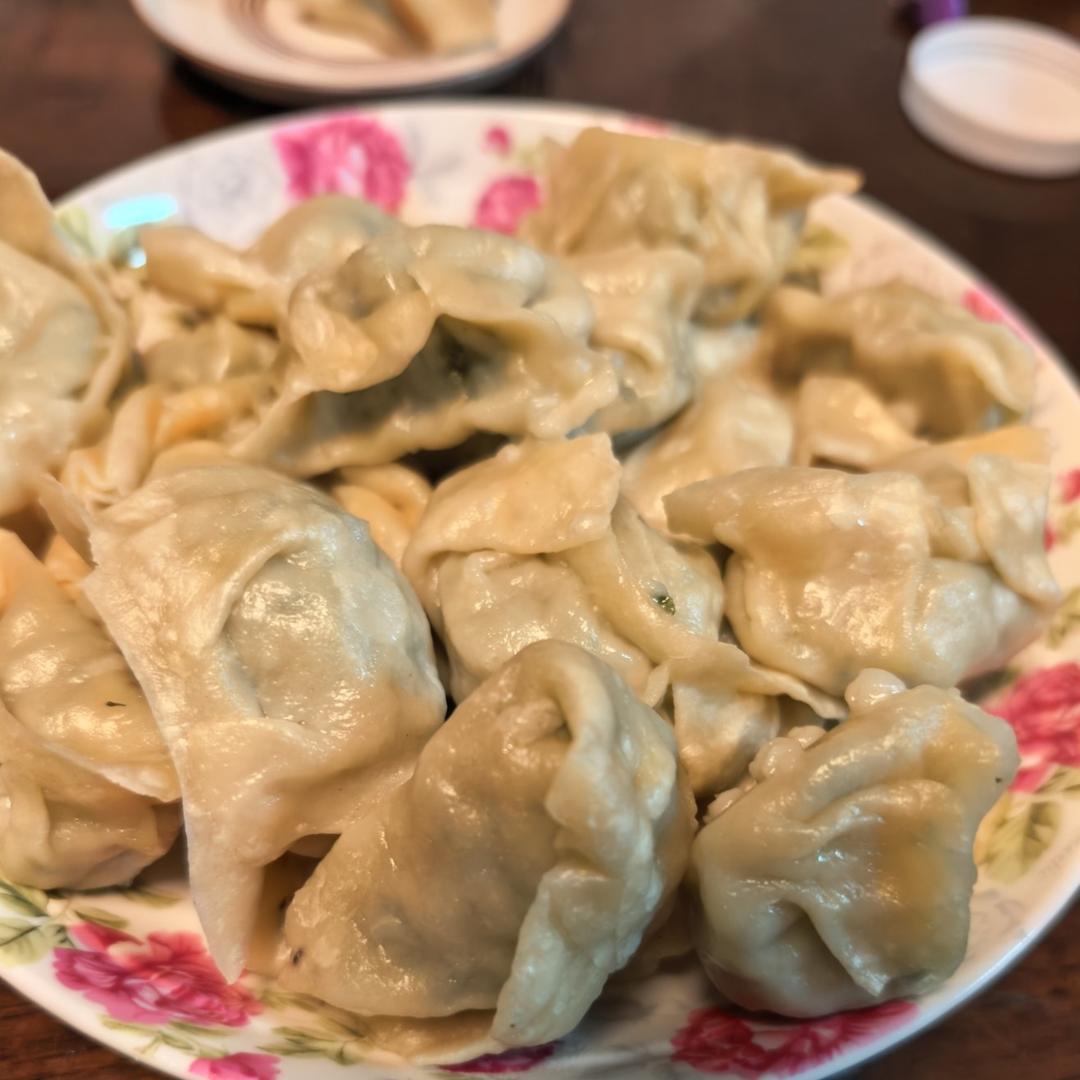 来，尝个鲜儿！ 【蒲公英水饺】