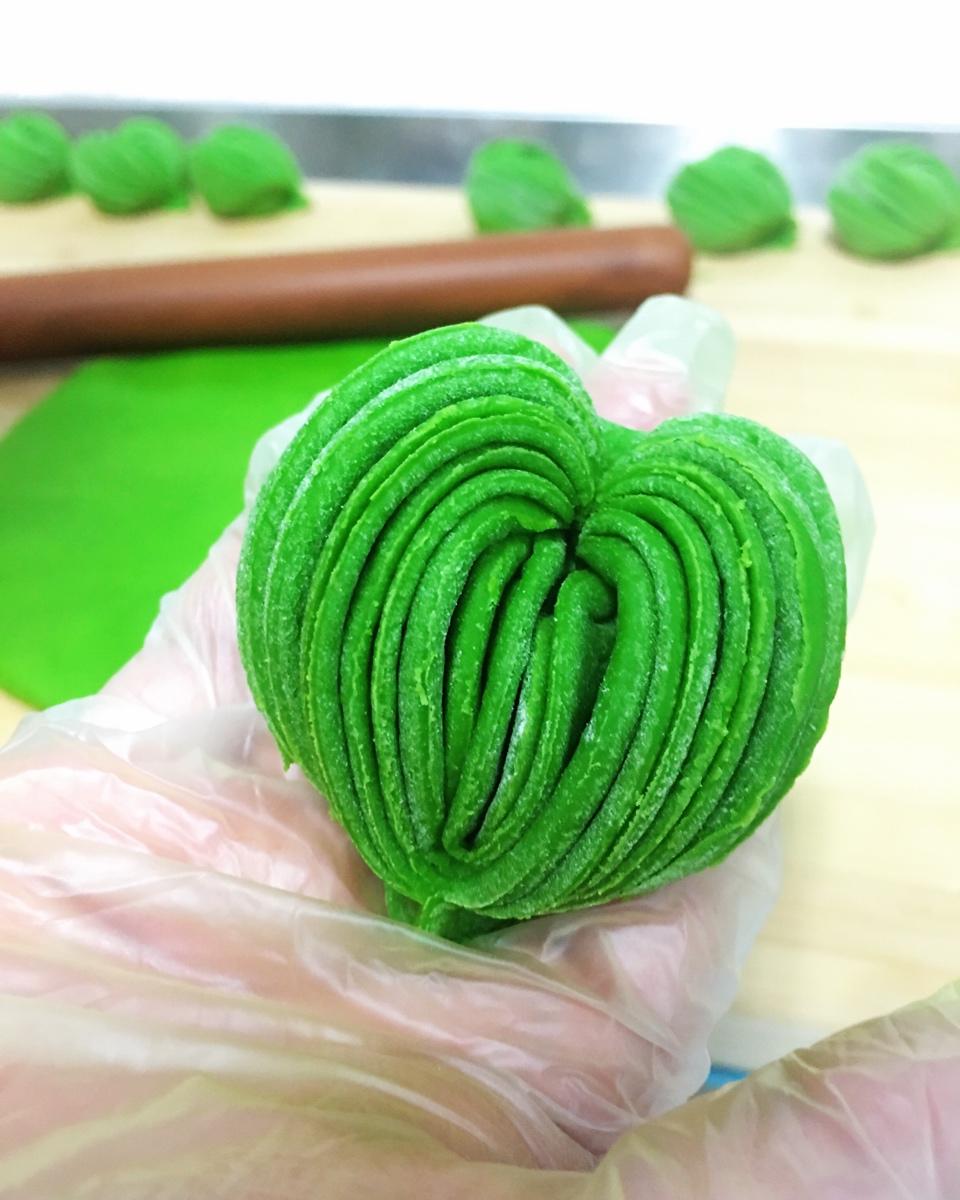 菠菜汁心形馒头 花卷（一次性发酵超治愈）