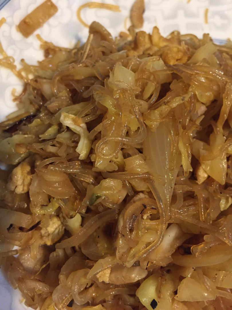 最近爱吃粉丝粉条～包菜炒粉丝