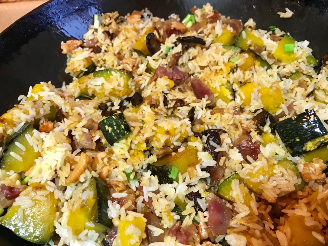 美味到不行的南瓜饭