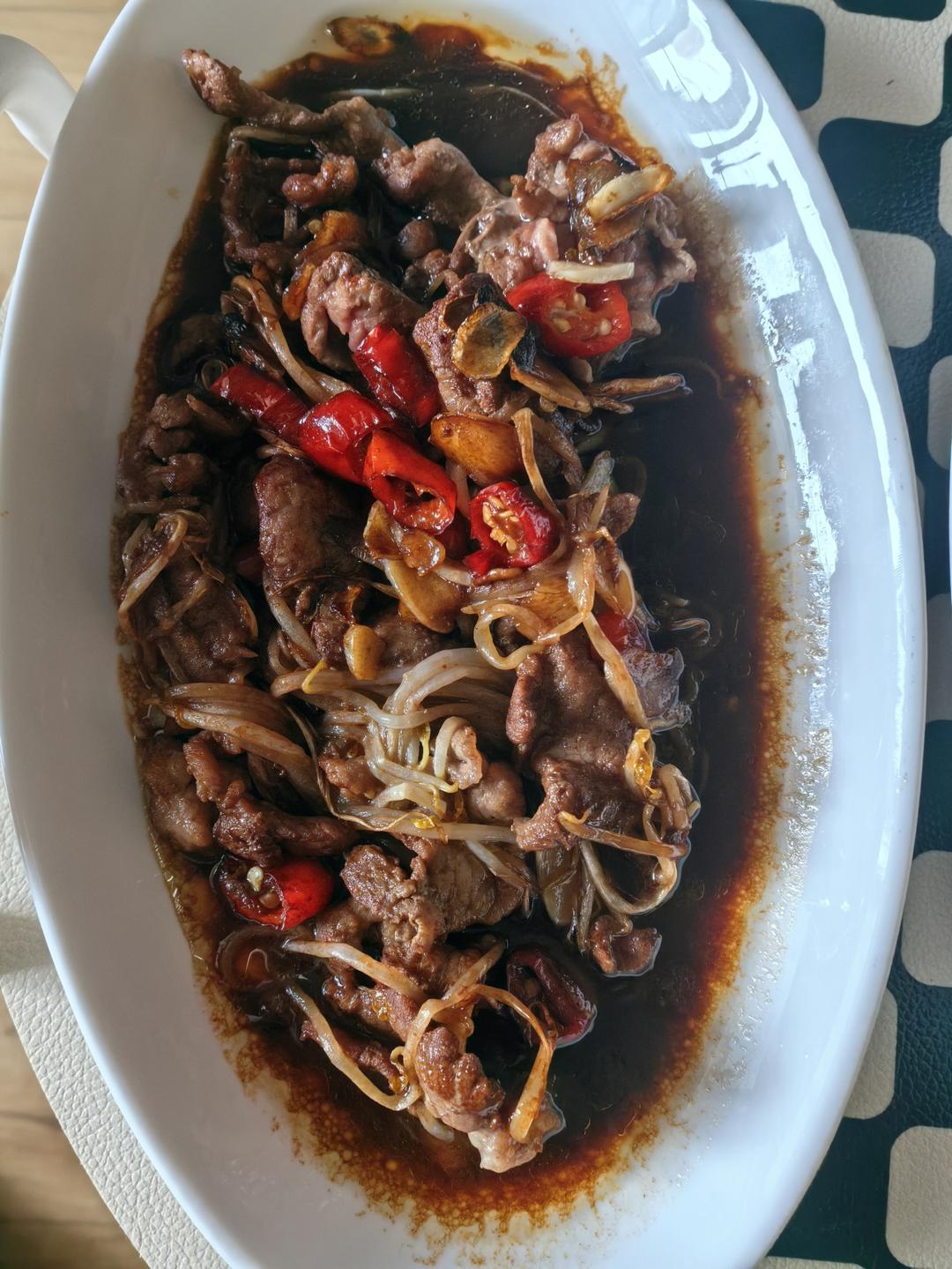 温州人喜欢的豆芽韭菜炒牛肉