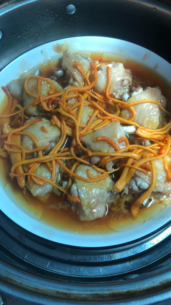 原汁原味虫草花蒸鸡