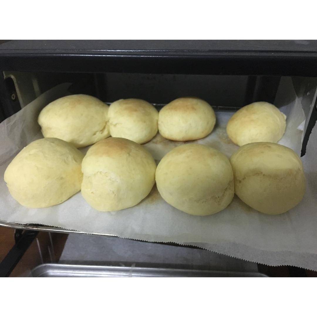 超软牛奶小餐包