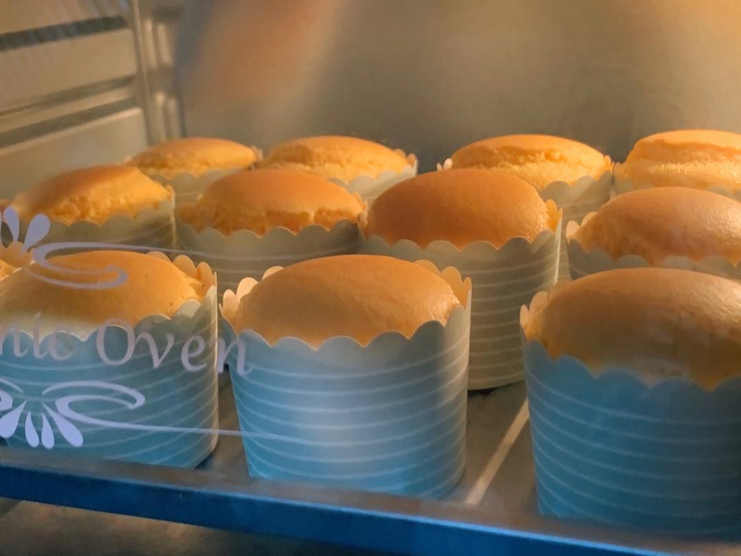 纸杯蛋糕 8寸戚风蛋糕的量