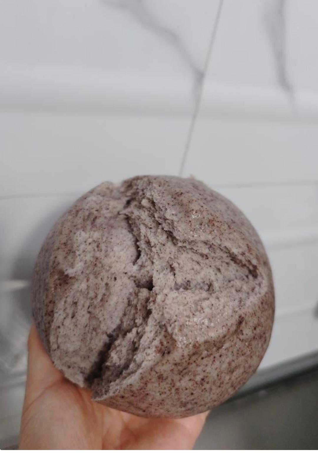 黑米馒头