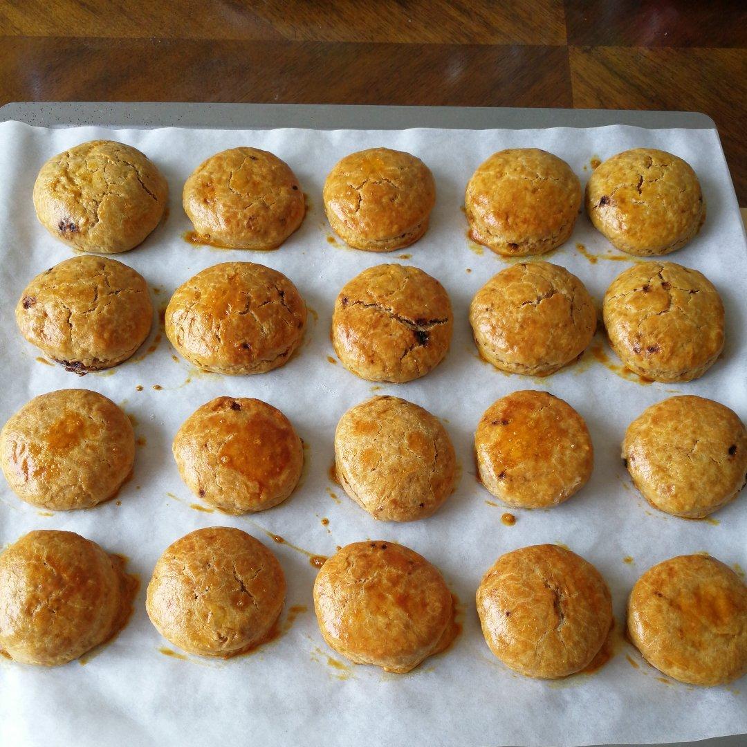 【视频】3分钟 奶油司康Scone(可能是世界上最快手的司康) 消耗淡奶油～