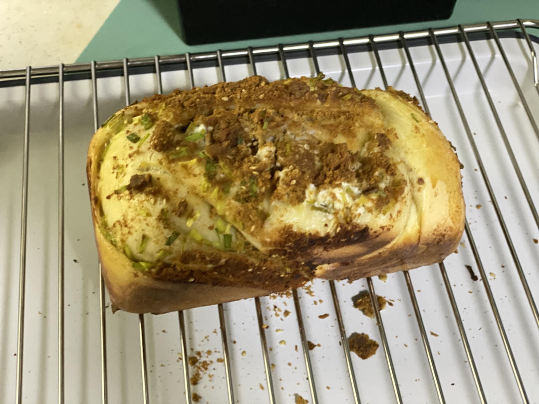 小美版香葱肉松手撕吐司