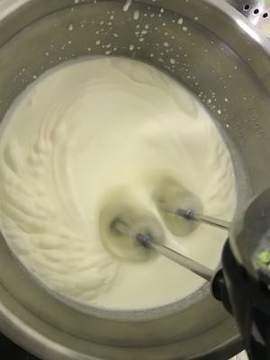 打蛋器就能做的美味可可冰淇淋（无蛋黄版）的做法 步骤1