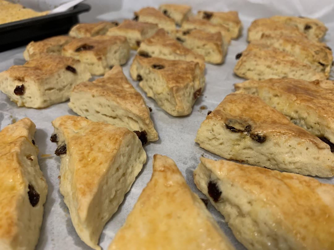 完美裂纹～百分百成功的超好吃奶香司康（禁止搬运）