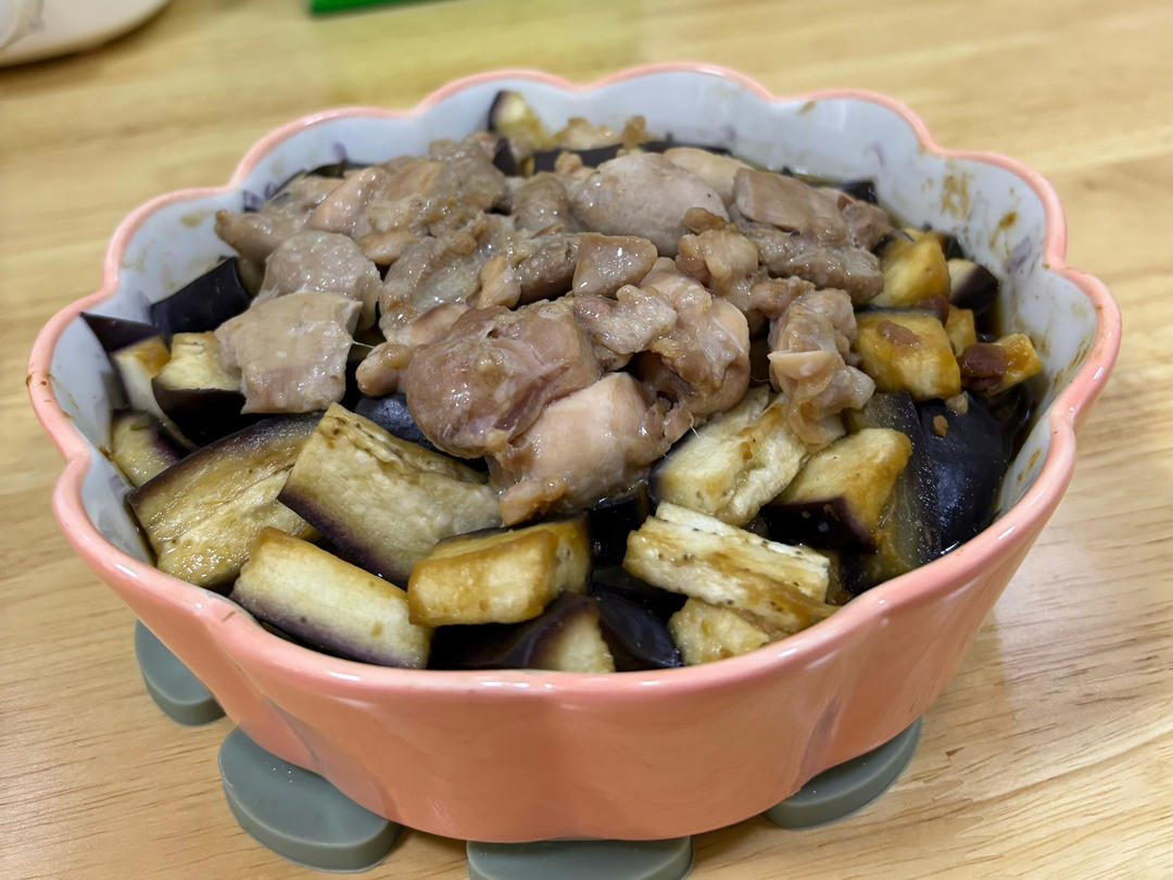 蒸茄子去皮鸡腿肉 低卡减脂（小于400卡）