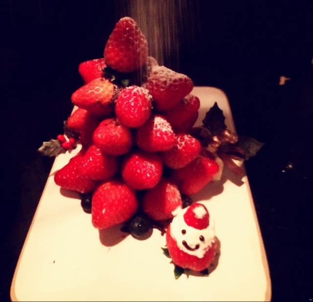 依一m_做的草莓圣诞树.ヾ(**)