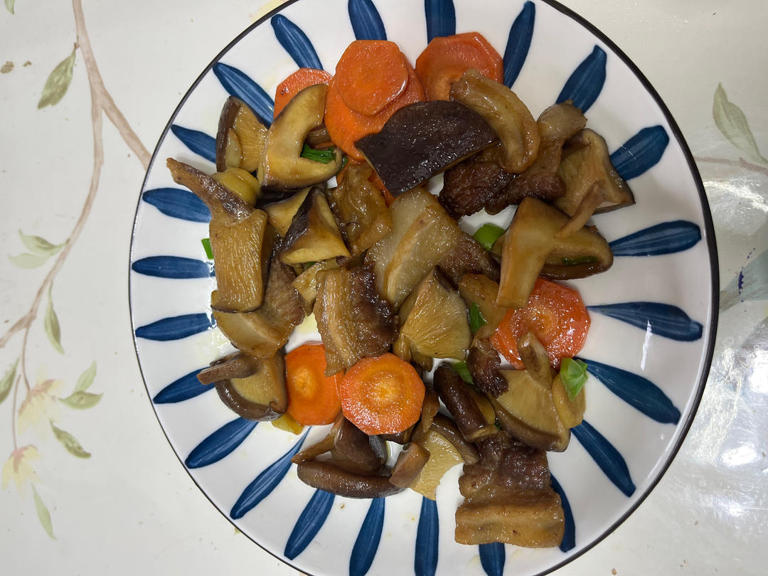 家常香菇炒肉