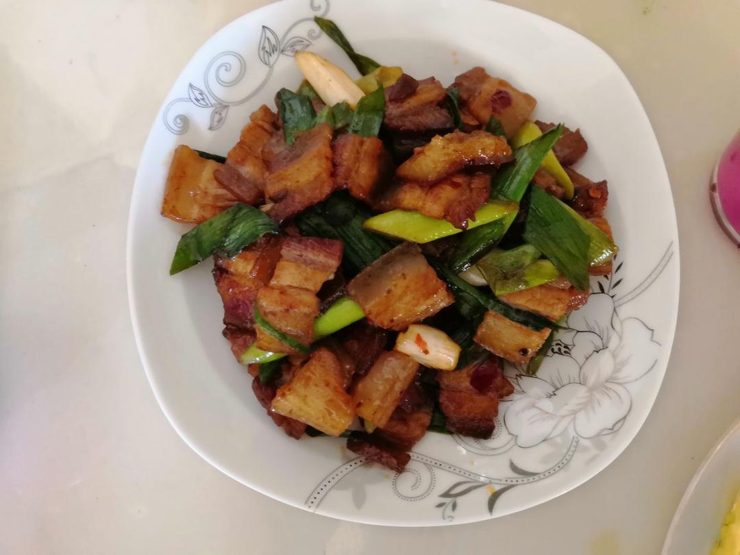 正宗回锅肉 隔壁大爷都被馋哭了