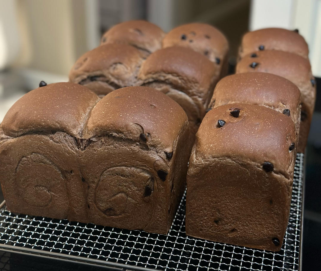 巨~巨好吃的巧克力奶油吐司