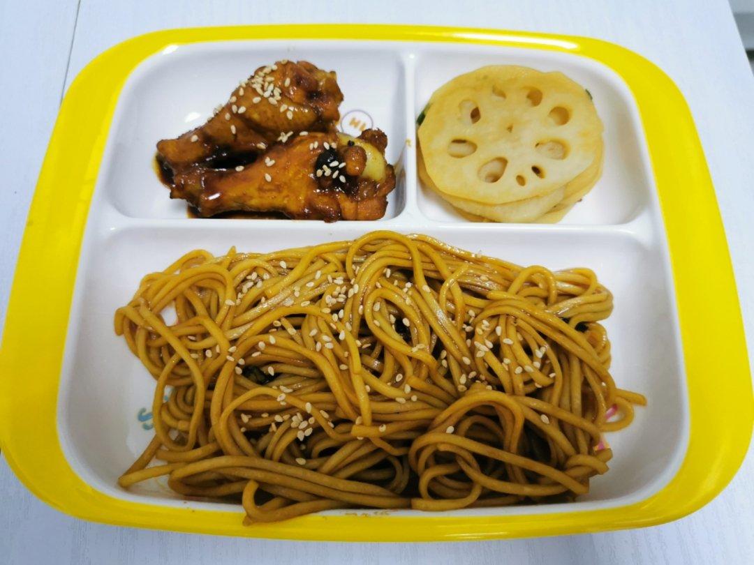 10分钟搞定的一碗葱油拌面