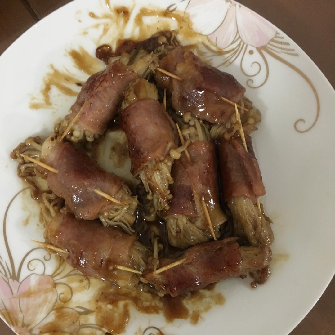 【金针菇培根卷】