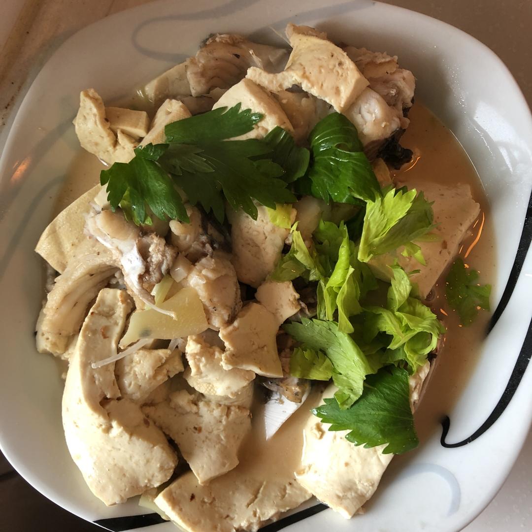 豆腐鱼头汤