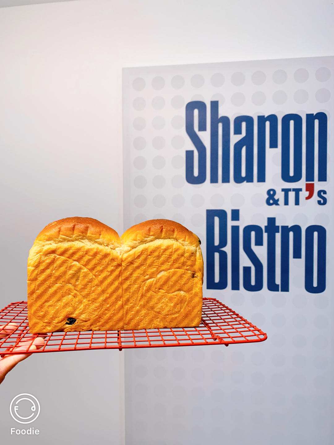 70%中种椰奶葡萄干吐司