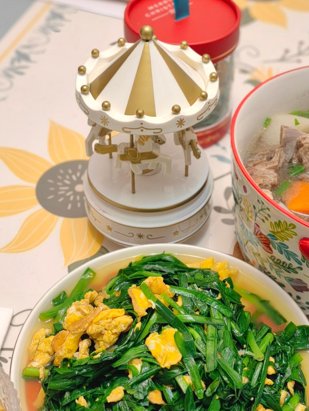 韭菜炒鸡蛋——三分钟快手下饭菜 掌握火候的秘诀