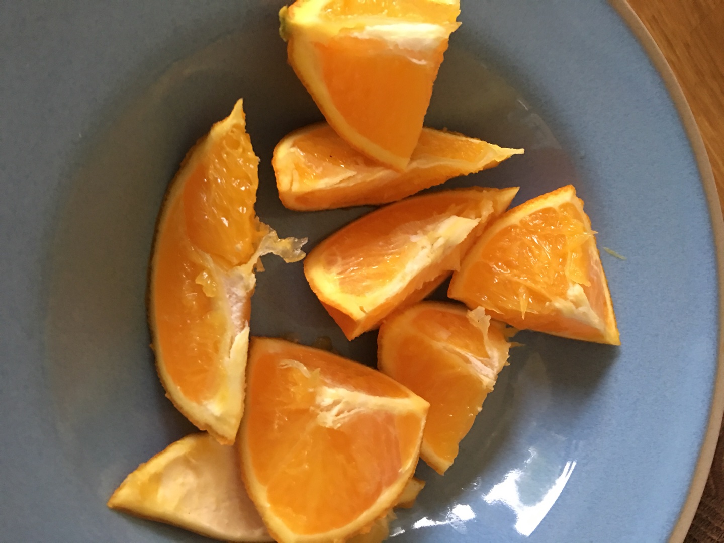 用橙子假装西多士—无油减肥餐
（微波炉）的做法 步骤1