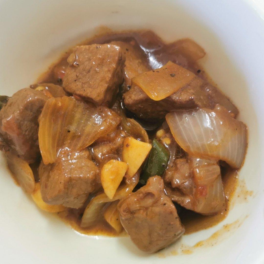 蒜烧牛肉粒