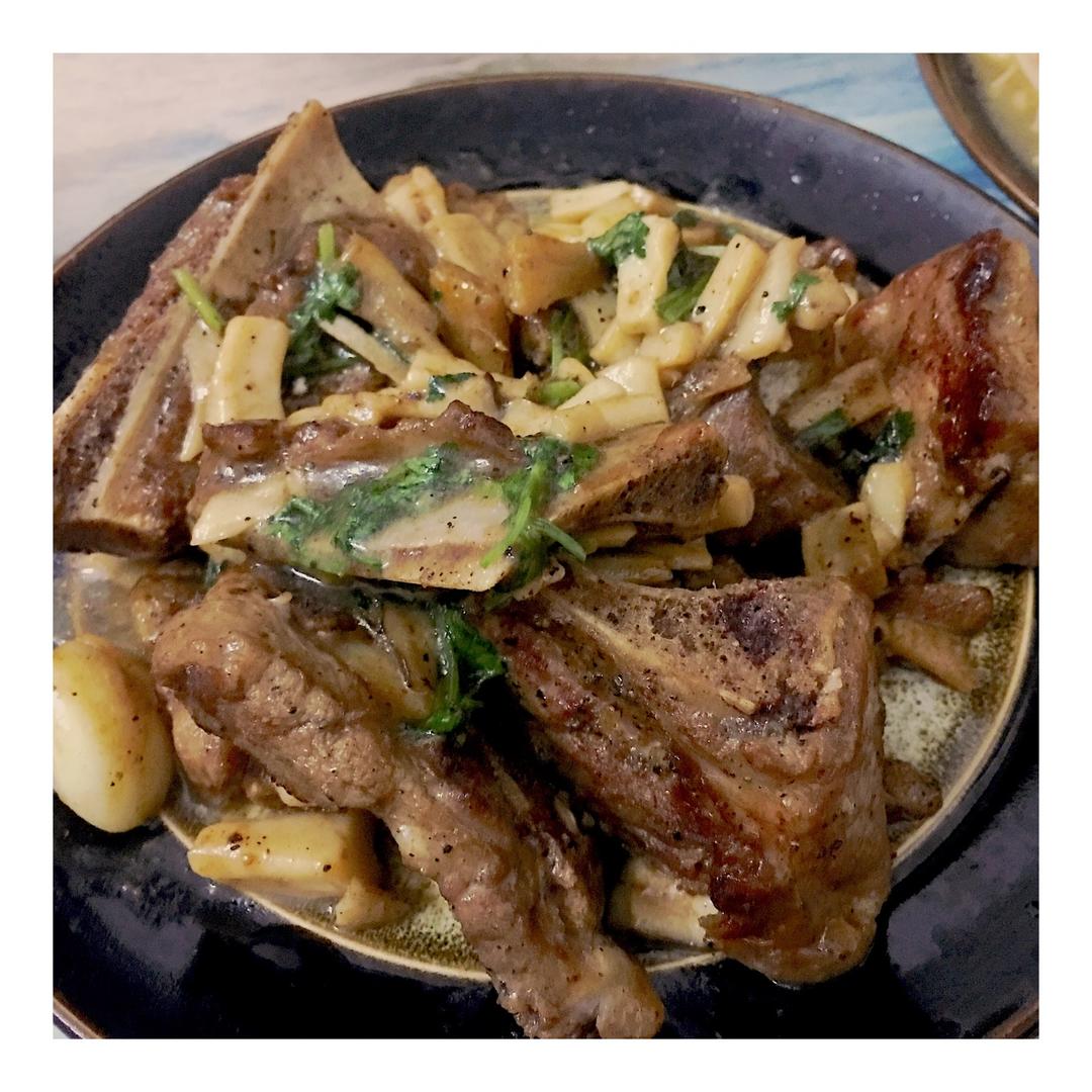 浓香黑椒排骨