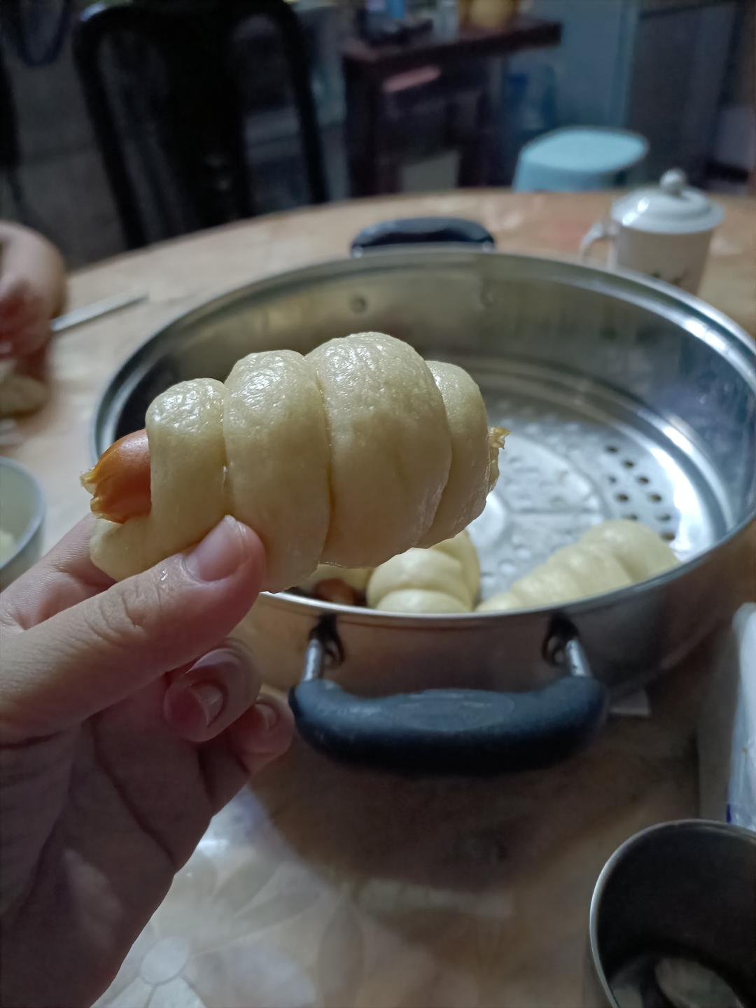 包子店人气早点，肠仔馒头，附详细过程图