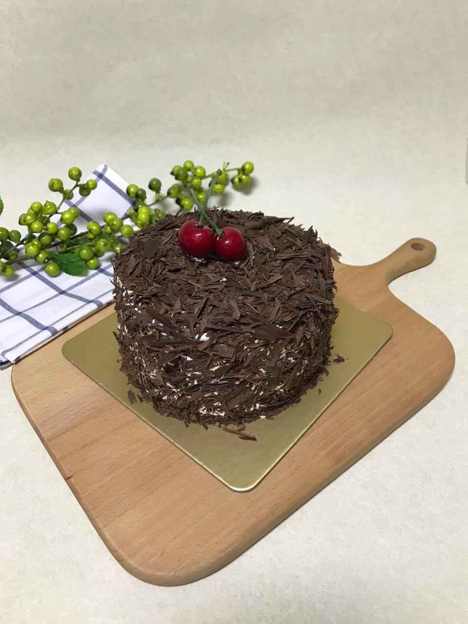 6寸可可戚风 黑森林