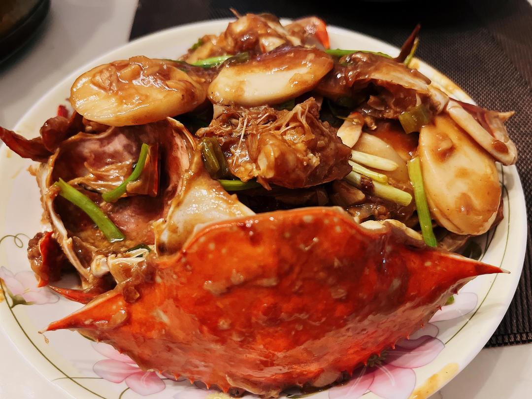 梭子蟹炒年糕～标准的江浙菜