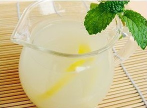 柠檬薏米水的做法 步骤3