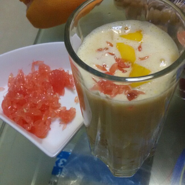 不输甜品店的杨枝甘露