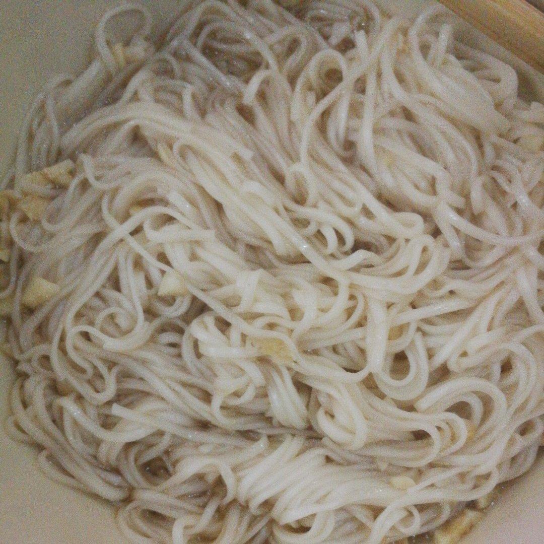 蒜面条