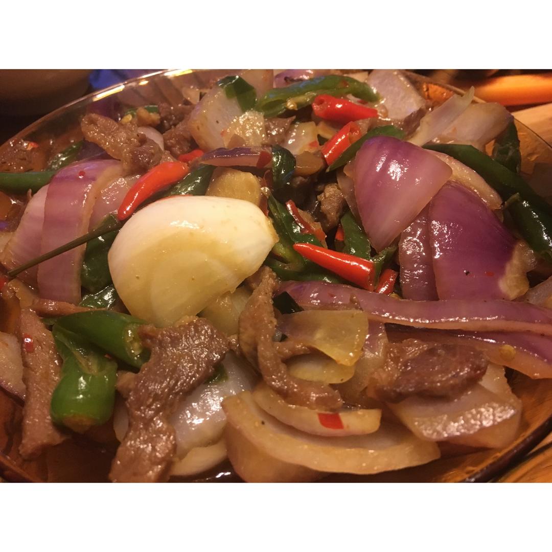 洋葱青椒炒肉丝