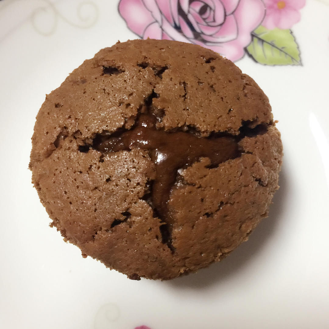 给妹子群的巧克力熔岩蛋糕