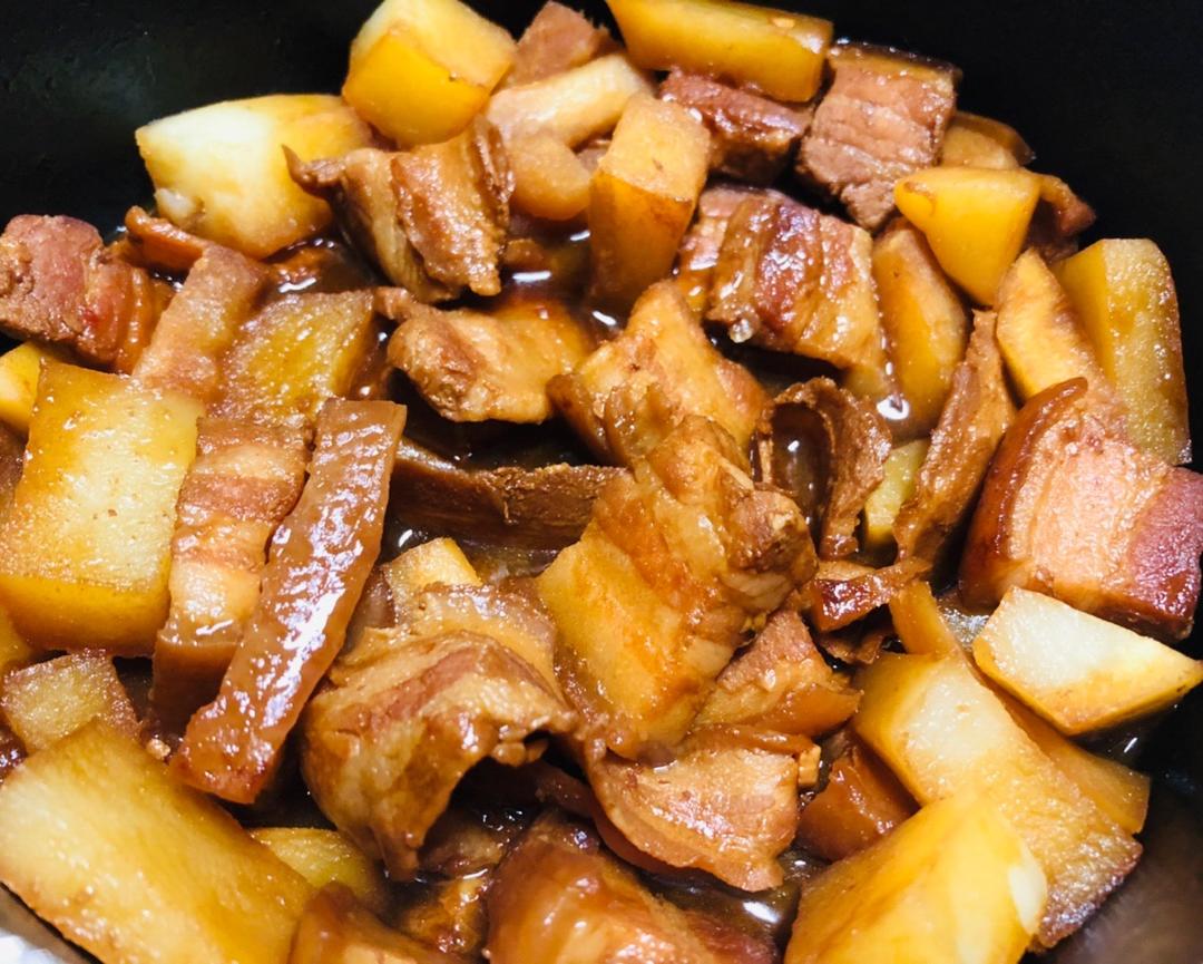 红烧肉炖土豆