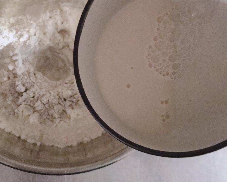 纯奶手撕吐司的做法 步骤1