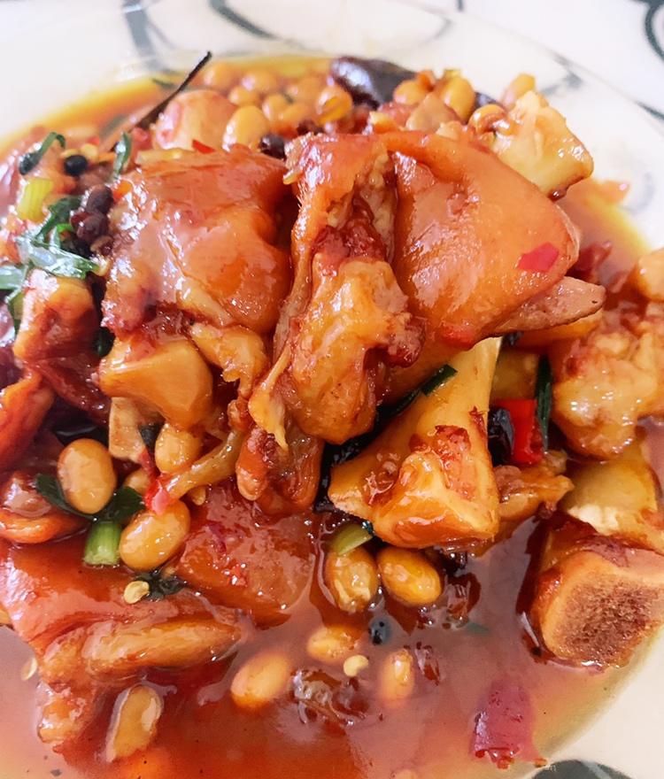 跟黄小厨学的黄酒焖猪蹄，真的超级好吃