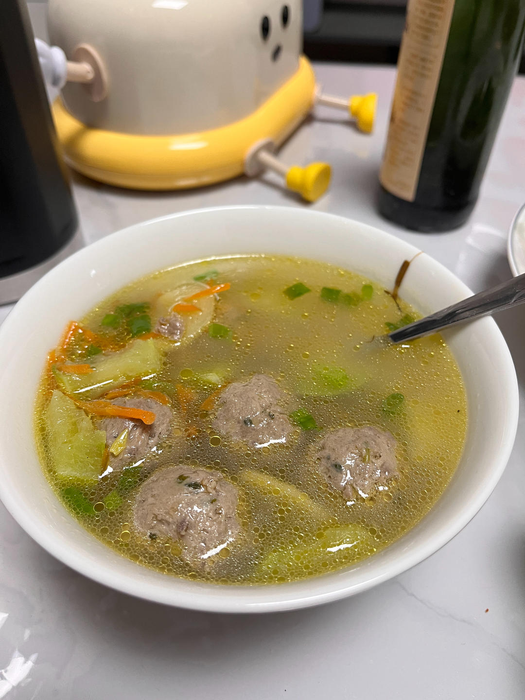牛肉丸子萝卜汤，简单易做的鲜美味道