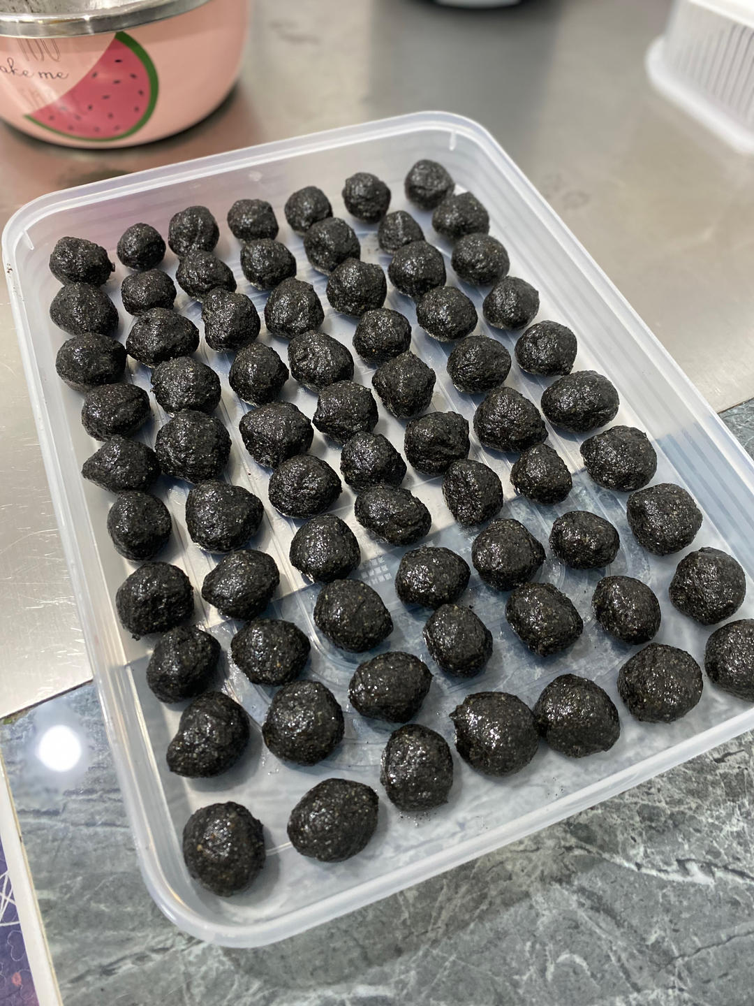 家传黑芝麻汤圆馅心
（黑洋酥）