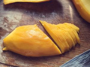 芒果鸡肉酥的做法 步骤4