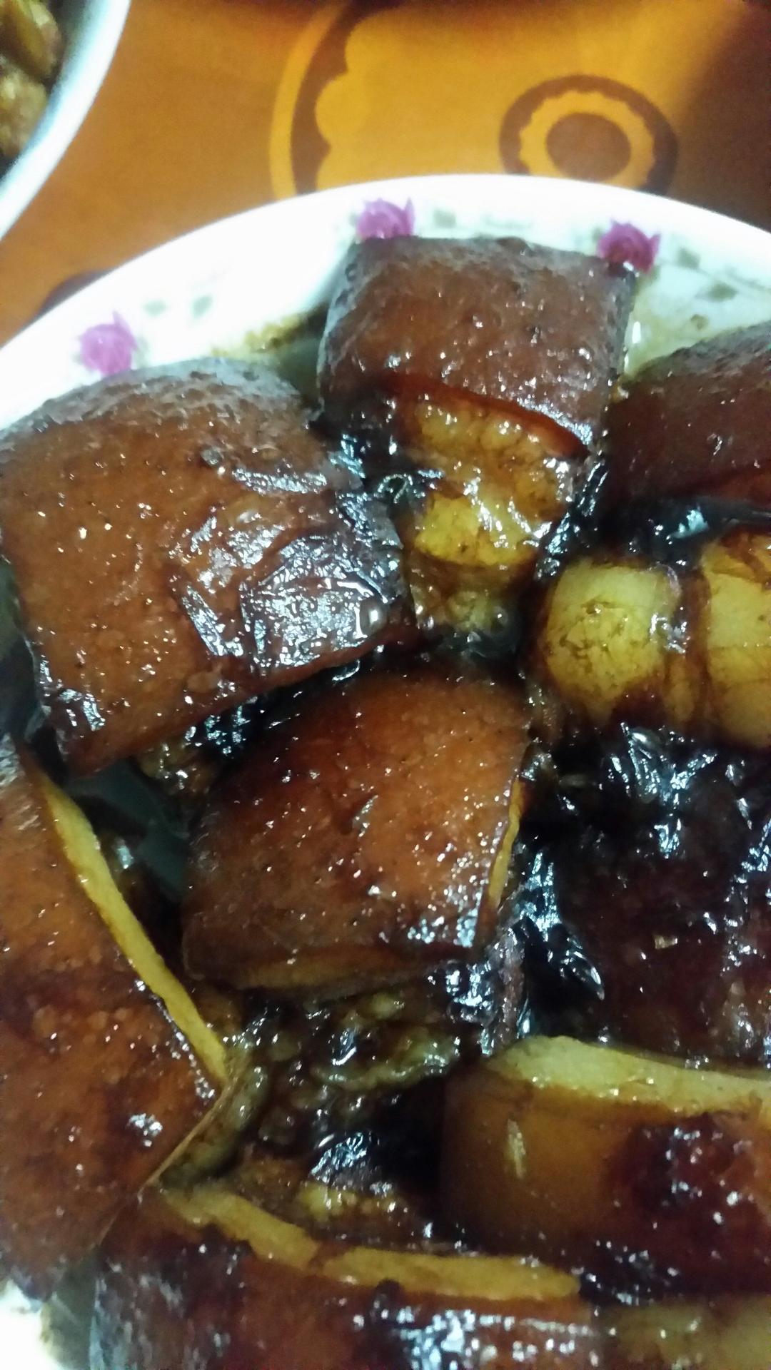 米虫
好吃的东坡肉