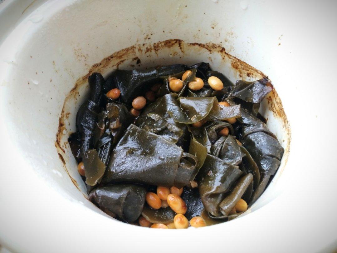 黄豆炖海带