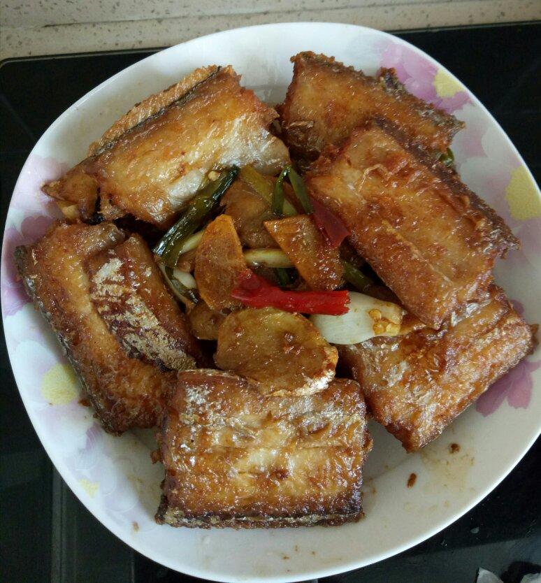 红烧带鱼