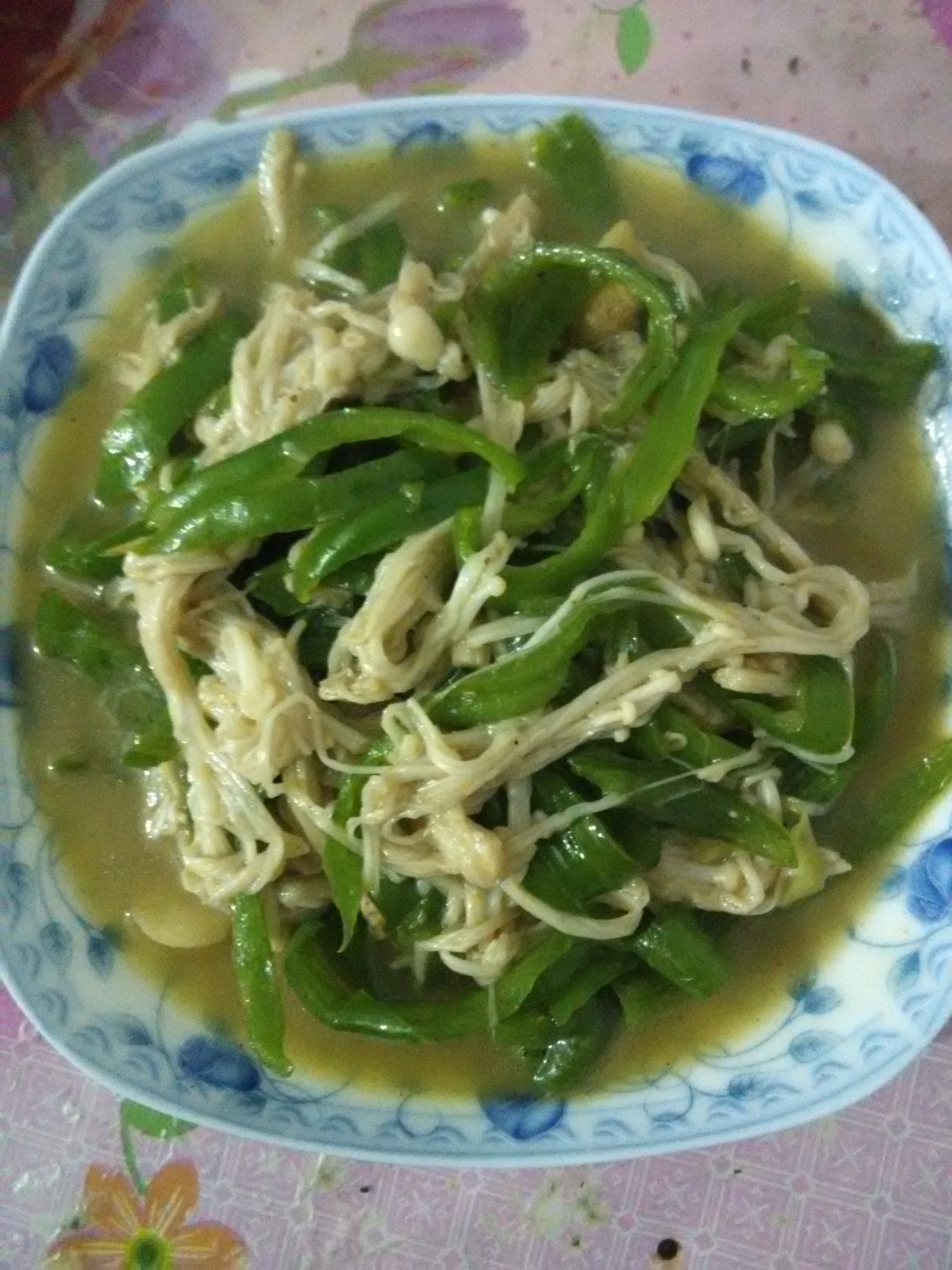 金针菇青椒肉丝