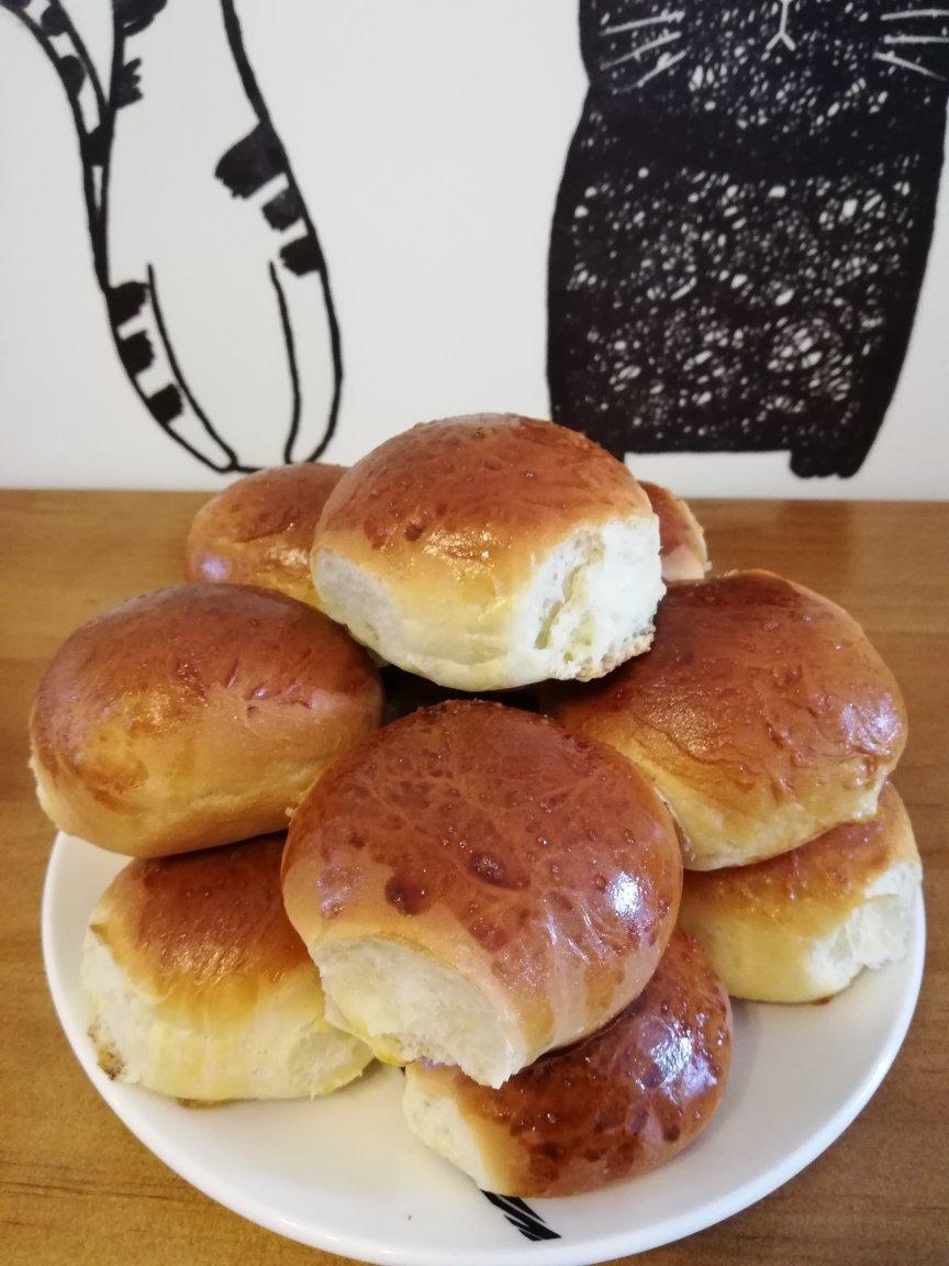 大人小孩都爱不释口的【蜂蜜牛奶小餐包】